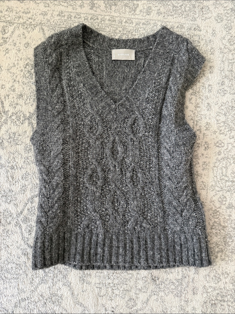 Everlane Gray Cable Knit V-Neck Sweater Vest